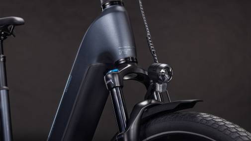 Rower _Cube_112112_Kathmandu_Hybrid ONE800_metallicgrey_2.jpg